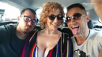 Dövmeli Sara Jay Ve Mugur Sıcak Porno Videosunda