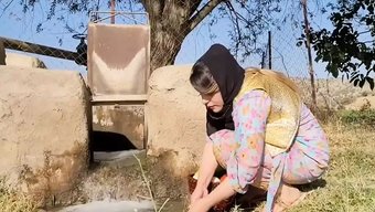 Desi Teyze Yatak Odasında Amını Yalatıp Siktiriyor