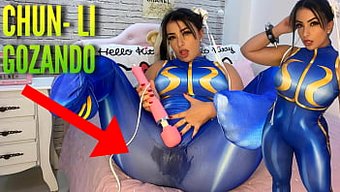 An Li'Nin Islak Ve Vahşi Chun Li Cosplay Macerası