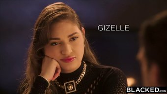 Irklararası Bebek Gizelle Büyük Siyah Yarrağı Kabul Ediyor Ve Her Anı Seviyor