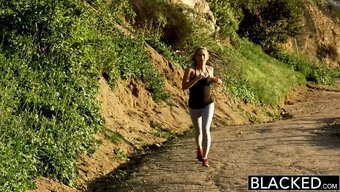 Carter Cruise'Un Siyah Bir Üçlüyle Vahşi Yolculuğu Bölüm 4'Te Devam Ediyor