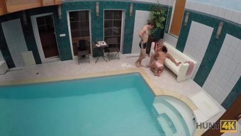Avrupalı Güzellik Anna Rose, Spa'Da Alınıyor