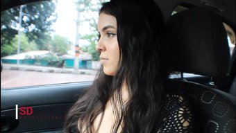 Avrupalı Anne Melanie C., Üvey Kız Kardeşine Ispanyol Porno Filminde Arkadan Ve Sakso Çektiriyor