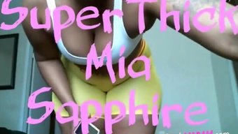 Büyük Popolu Siyah Bebek Ev Yapımı Videoda Twerk Yapıyor Ve Kendini Parmaklıyor