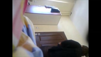 Türk Milf Aliyah'In Gerçek Orgazmı Gizli Kamerada Yakalandı