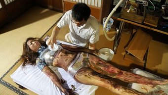 Japon Genç Seto Himari, Vahşi Bir Anal Deneyiminin Tadını Çıkarıyor