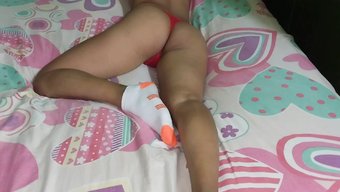 Yakın Çekim Videoda Arkadaşım Tarafından Baştan Çıkarıldı Ve Sikişti