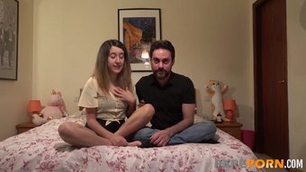 Susy Ve Erkek Arkadaşı Cunnilingus Ve Oral Seksle Meşgul Olurken Izleyin