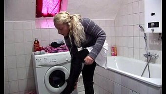 Sıcak Çift, Lena Nitro Ve Mürettebatıyla Takas Ediyor Ve Derin Boğaz Yapıyor