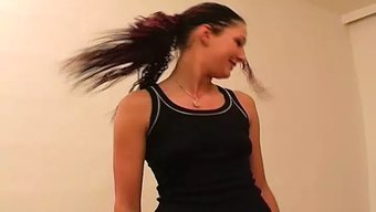 Retro Alman Genç, Vintage Videoda Sert Bir Şekilde Sikişiyor
