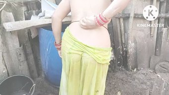 Anita Yadav'In Büyük Göğüslerinin Ve Seksi Göğüslerinin Emilmesini Ve Yalanmasını Izleyin