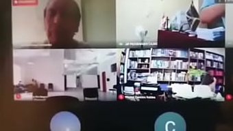Perulu Avukatın Zoom Kamerası Iş Sırasında Kaldı