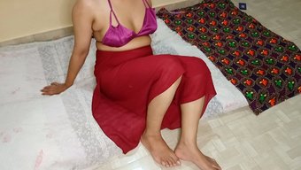 Desi Bhabhi'Nin Yaramaz Rolü Enişteyle Oynuyor