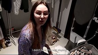 Üvey Annem Çamaşır Odasını Tutkunun Mekanına Çevirdi.
