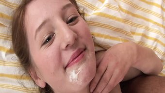 Avrupalı Milf, Kondomsuz Anal Seks Alıyor