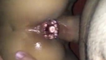 Ev Yapımı Cowgirl Tarzında Sıkı Bir Deliğin Anal Penetrasyonu