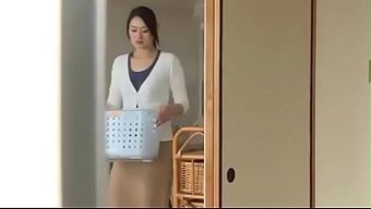 Büyük Göğüslü Japon Milf Risa Murakami Vahşi Ve Yaramaz Oluyor