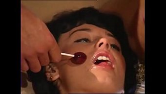 Vintage Porno: Klasik 80'Lerin Domalarak Anal Seksleri