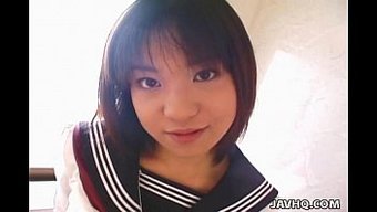 Japon Genç Kızın Sansürsüz Yüzüne Boşalma