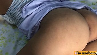 Yaramaz Bir Videoda Sıcak Bir Gençle Mastürbasyon Ve Orgazm