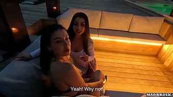 Fransız Çiftler Arasında Ava Rose'Un Yer Aldığı Bir Villada Sıcak Bir Karşılaşma Ve Yoğun Sikiş