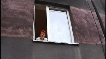 Linda Lush Alman Porno Filminde Akıl Almaz Bir Performans Sergiliyor