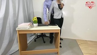 Ashavindi'Nin Ev Yapımı Videosu Yoğun Sıvı Boşalma Ve Anal Seks Sunuyor
