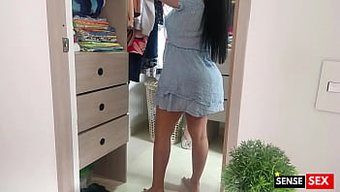 Üvey Annemin Vajinasını Gizlice Izle Ve Zevk Al
