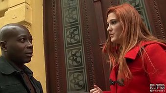 Siyah Adam Ve Karımla Yapılan Irklararası Üçlü, Anal Ve Büyük Yarakla Sona Eriyor
