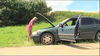 Yasak Aile Seksini Ve Büyük Popo Orgazmlarını Içeren Tam Uzunlukta Porno Filmi