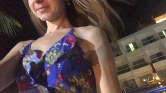 Biseksüel Genç Gina Gerson, Talia Mint Ile Tatilin Tadını Çıkarıyor
