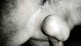 Olgun Hint Karısı Ev Yapımı Videoda Anal Ve El Işinden Keyif Alıyor