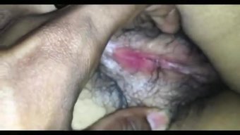 Bu Genç (19+) Videosunda Sert Seks Ve Kirli Konuşma