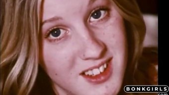 Hippi Kız, Vintage Bir Videoda Oral Seks Sevgisini Itiraf Ediyor