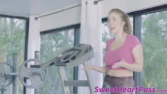 Lena Paul'Un Büyük Göğüsleri Ve Poposu Bu Videoda Dikkat Çekiyor