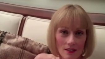 Büyükanne Ve Milf Para Karşılığında Oral Zevke Dalıyorlar