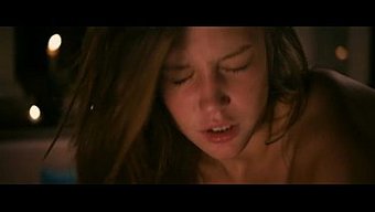 Lea Seydoux Ve Adele, Duygusal Bir Lezbiyen Filminde