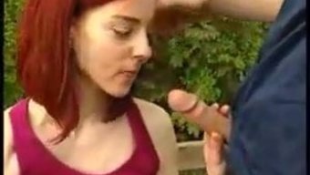 Üvey Erkek Kardeş Ve Kız Kardeş, Açık Havada Cinselliklerini Keşfediyorlar