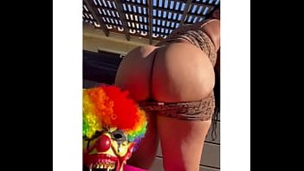 Zoey Skyy Ve Queen Rogue Büyük Bir Popo Derlemesinde Bir Araya Geliyorlar