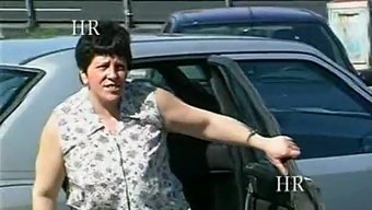 Özel Italyan Olgun Içeriği: Büyük Klitoris Ve Işeme Deneyimi