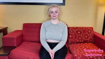 Annie'Nin Doğal Göğüsleri Ve Bdsm Unsurlarıyla Boğucu Seçmeleri