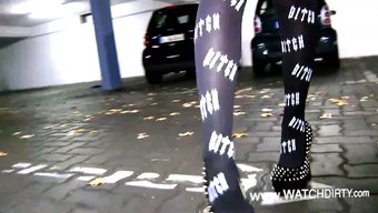 Julie Hunter, Sarışın Bir Fahişe, Bir Otel Odasında Rastgele Erkeklerle Korunmasız Seks Yapıyor.