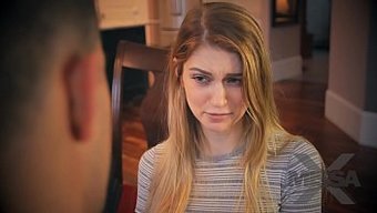 Nadya Nabakova Ve Brandon Ashton, Bu Ateşli Videoda Zevk Dünyasını Keşfediyor.