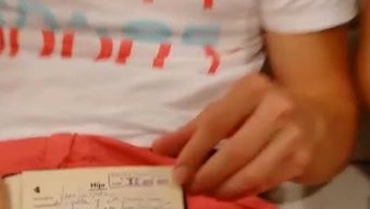 Üvey Erkek Kardeş Ve Kız Kardeş Dörtlüde Yaramazlık Yapıyorlar!