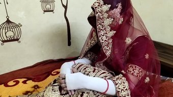 Hintli Çiftin Sert Biseksüel Eylemle Düğün Gecesi Romantizmi