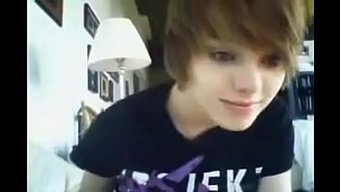 Nowcamgirls.Com'Da Seksi Genç Web Kamerası Eylemini Izleyin