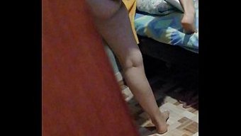 Amatör Genç Latin, Arkadaşının Mastürbasyonunu Gözetlerken Yakalandı