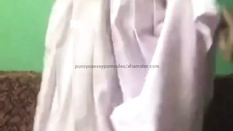 Sinhala Konuşan Genç, En Son Yetişkin Videosunda Cowgirl Tarzında Sikişiyor