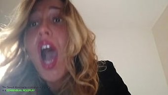 Olgun Bir Bebekle Sert Oyun Ve Boşalmalardan Hoşlanan Sert Seks