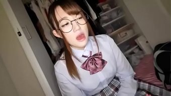 Az Önce Evinde Siktiğim Bu Ateşli Kadın Kim?